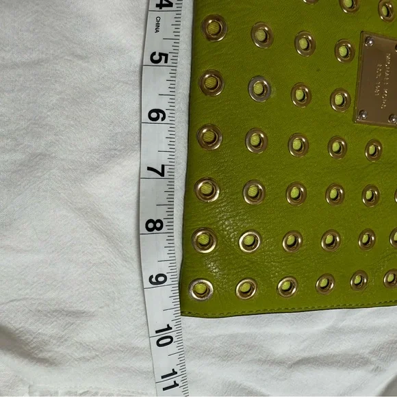 Michael Kors Olive Eyelet Clutch - Picture 5 of 9